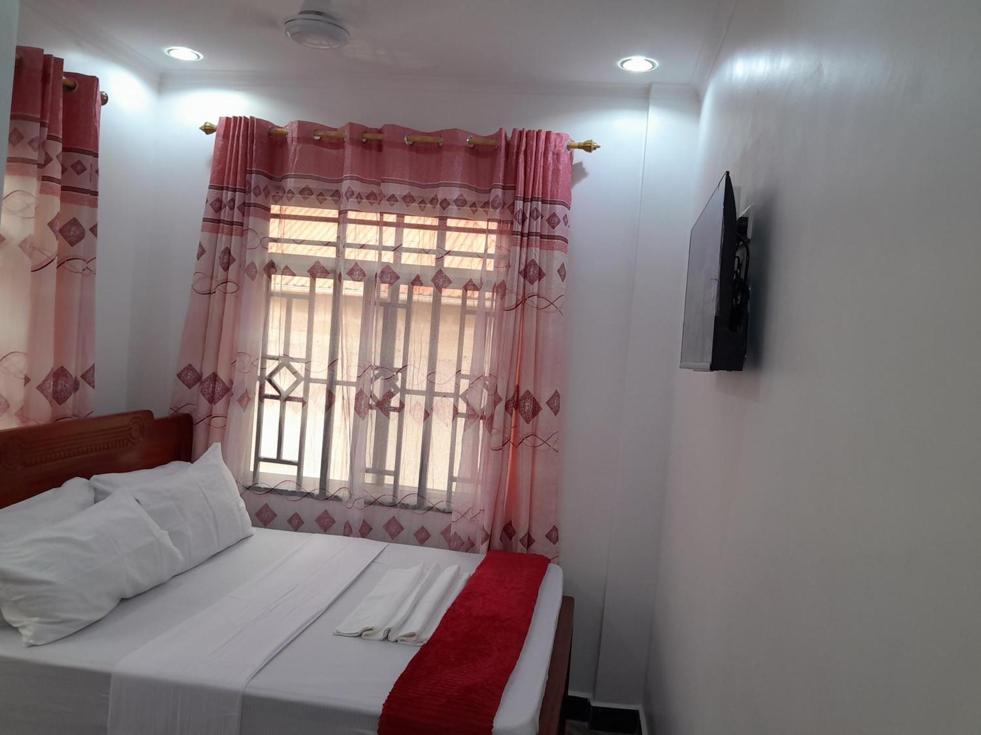 Valley Breeze Hotel 达累斯萨拉姆 外观 照片