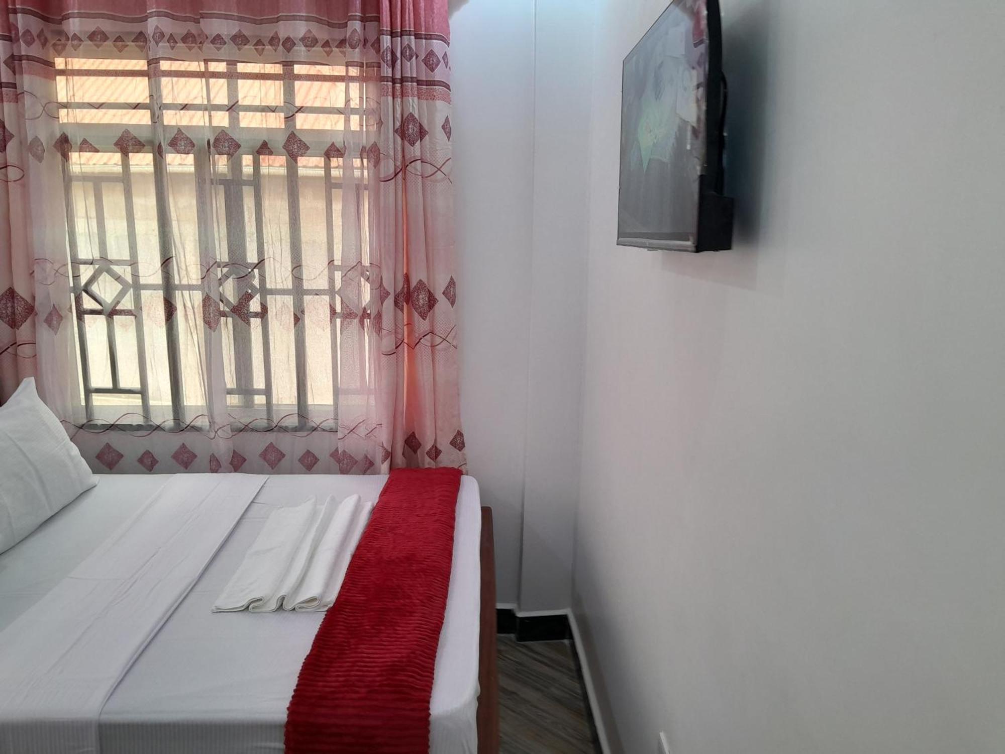 Valley Breeze Hotel 达累斯萨拉姆 外观 照片