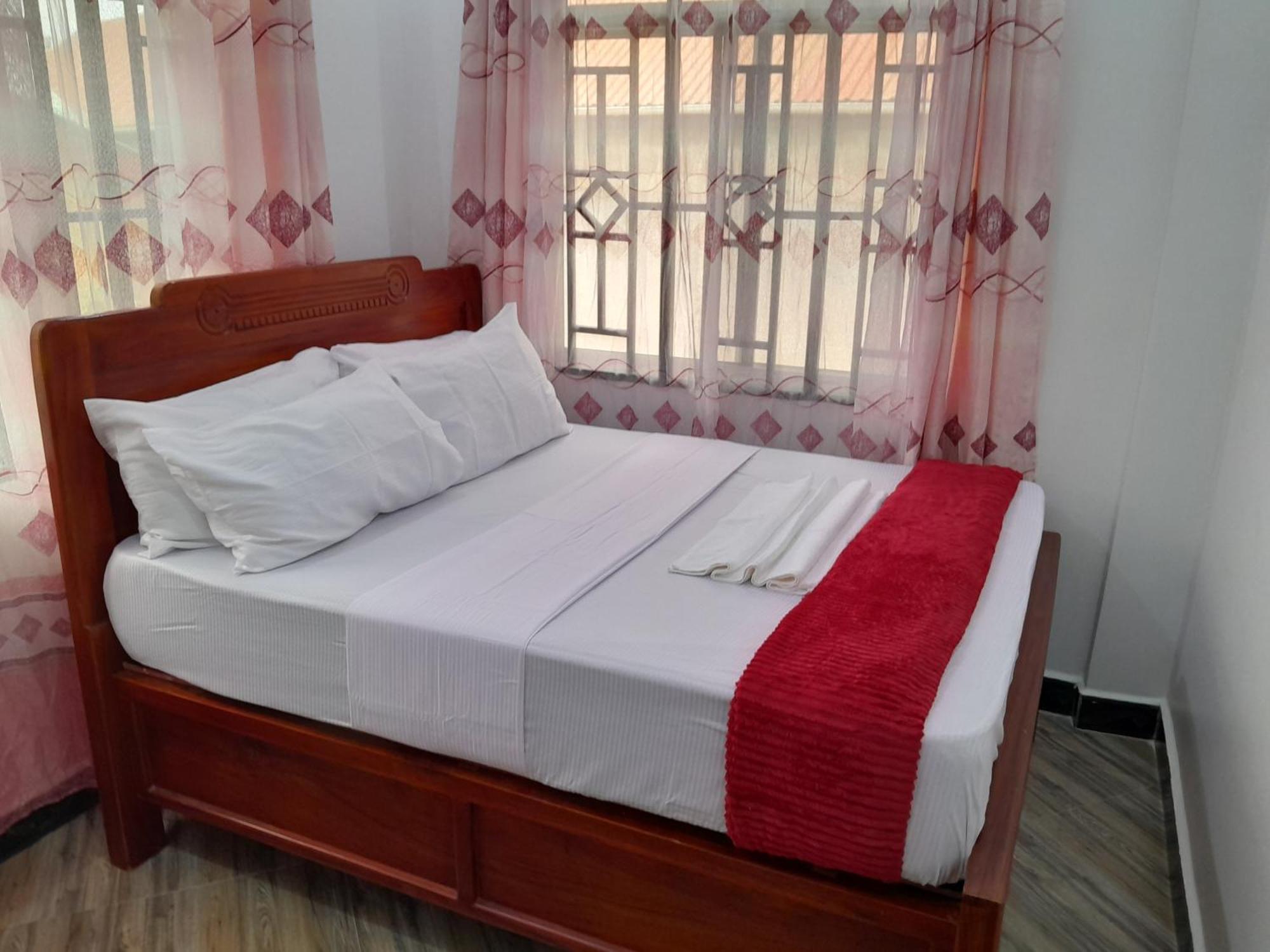 Valley Breeze Hotel 达累斯萨拉姆 外观 照片